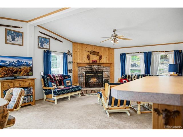 412 Bordenville Ct, Jefferson, CO 80456
