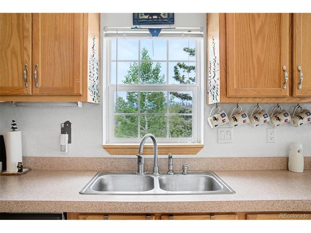 412 Bordenville Ct, Jefferson, CO 80456