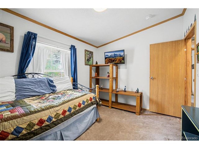 412 Bordenville Ct, Jefferson, CO 80456
