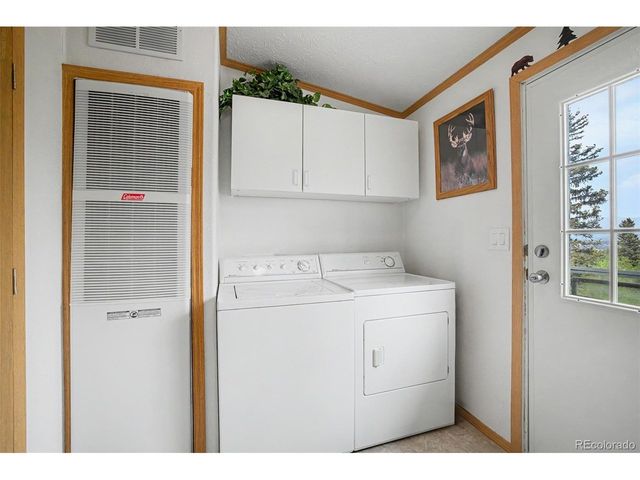 412 Bordenville Ct, Jefferson, CO 80456