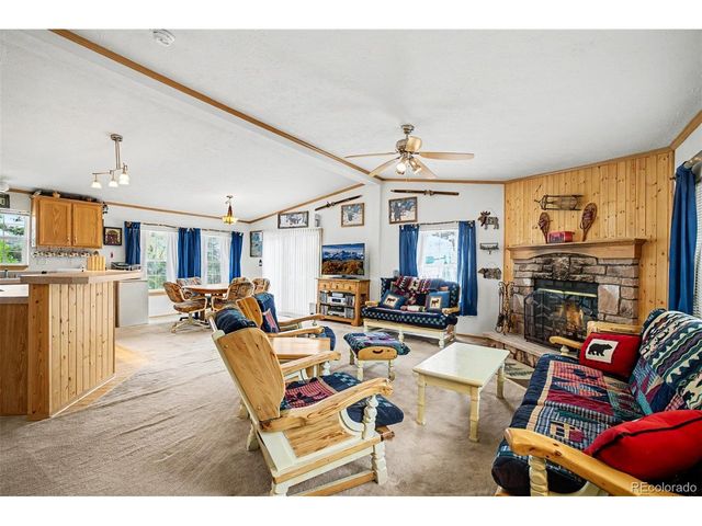 412 Bordenville Ct, Jefferson, CO 80456