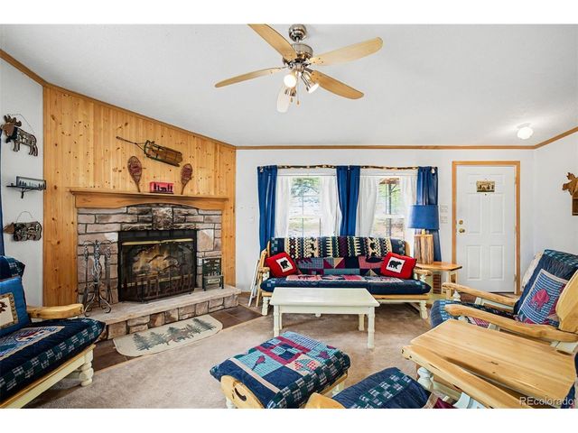 412 Bordenville Ct, Jefferson, CO 80456
