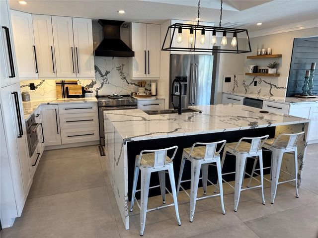 926 EAGLE LANE, Apollo Beach, FL 33572