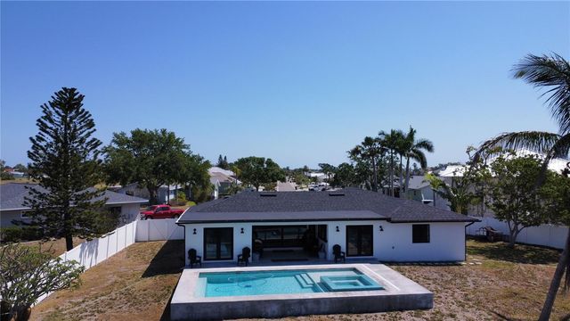 926 EAGLE LANE, Apollo Beach, FL 33572