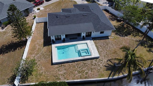 926 EAGLE LANE, Apollo Beach, FL 33572