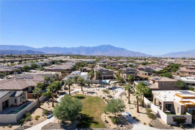 74360 Xavier Court, Palm Desert, CA 92211