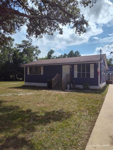 140 BAY ROAD, Ocklawaha, FL 32179