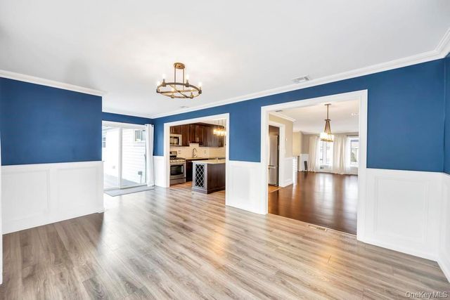 178 Missouri Avenue, Bay Shore, NY 11706