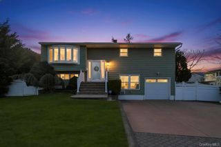 178 Missouri Avenue, Bay Shore, NY 11706