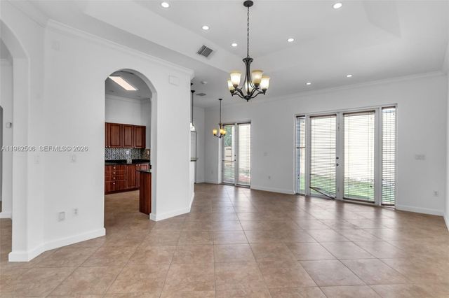 11221 NW 48th Ter, Doral, FL 33178