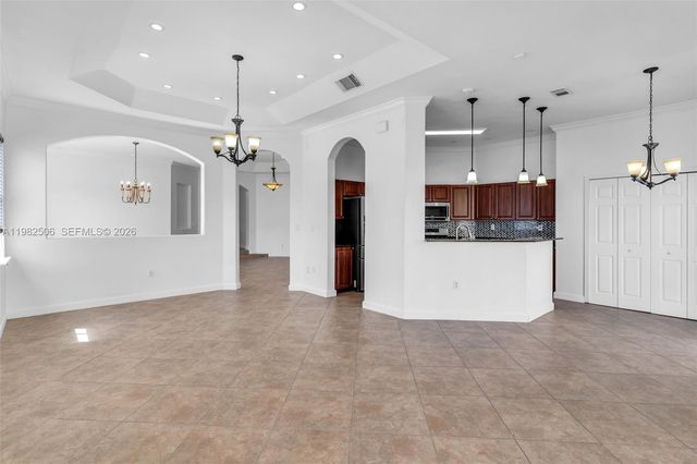 11221 NW 48th Ter, Doral, FL 33178