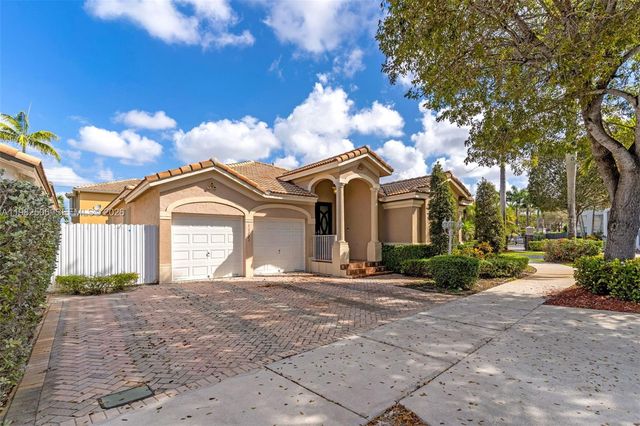 11221 NW 48th Ter, Doral, FL 33178