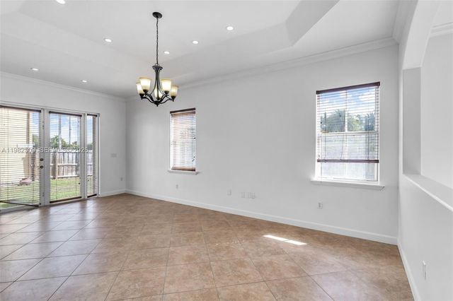 11221 NW 48th Ter, Doral, FL 33178