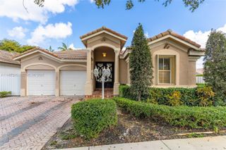 11221 NW 48th Ter, Doral, FL 33178