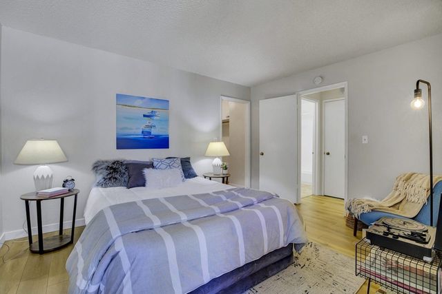 3 Admiral Dr F370, Emeryville, CA 94608