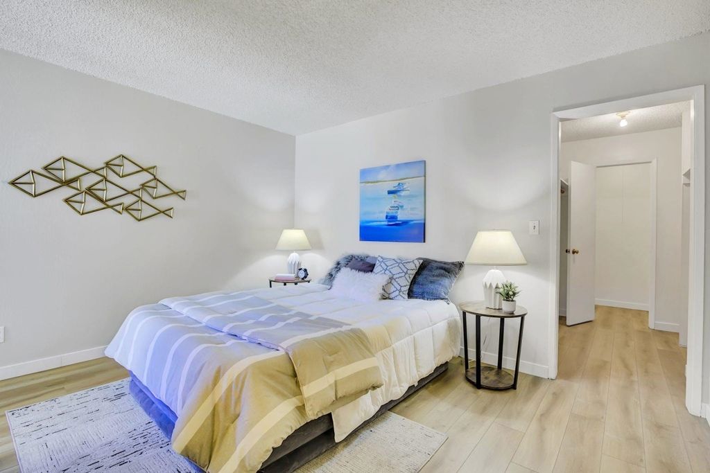 Image 6 of property listing at 3 Admiral Dr F370, Emeryville, CA 94608