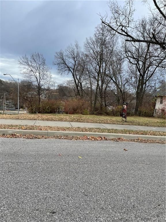 800 E Linwood Boulevard, Kansas City, MO 64109