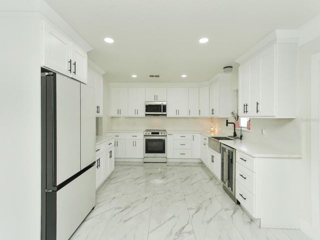 7561 LAKE ANDREA CIRCLE, Mount Dora, FL 32757