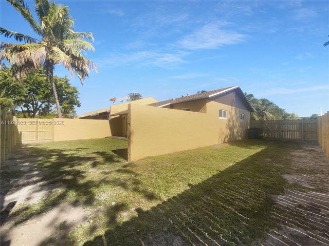 20450 NW 28th Ct, Miami Gardens, FL 33056