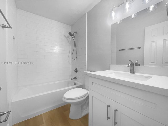 20450 NW 28th Ct, Miami Gardens, FL 33056