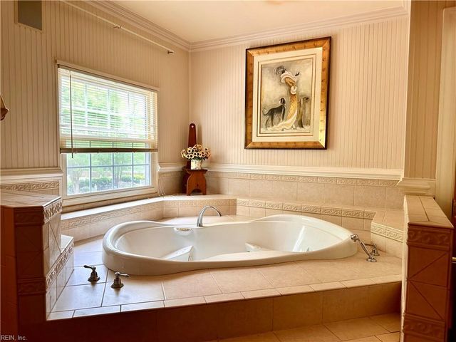 1609 Shenstone CT, Virginia Beach, VA 23455