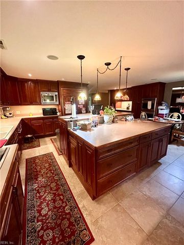 1609 Shenstone CT, Virginia Beach, VA 23455