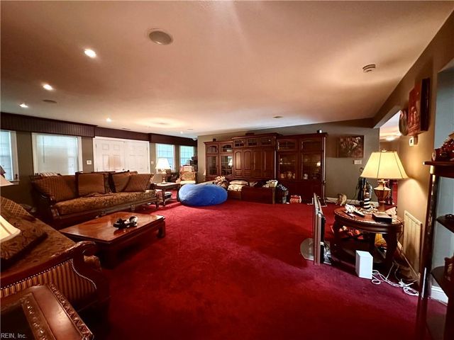 1609 Shenstone CT, Virginia Beach, VA 23455