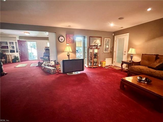 1609 Shenstone CT, Virginia Beach, VA 23455