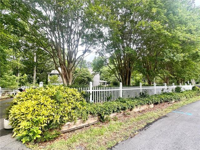 1609 Shenstone CT, Virginia Beach, VA 23455