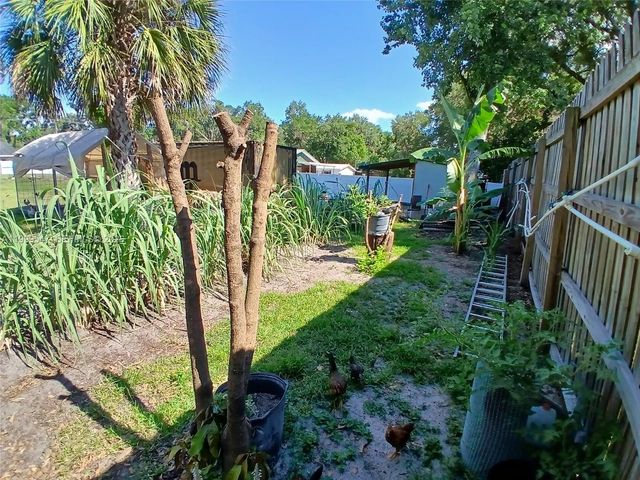 2211 NEW JERSEY RD, Lakeland, FL 33803