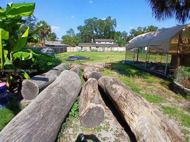 2211 NEW JERSEY RD, Lakeland, FL 33803