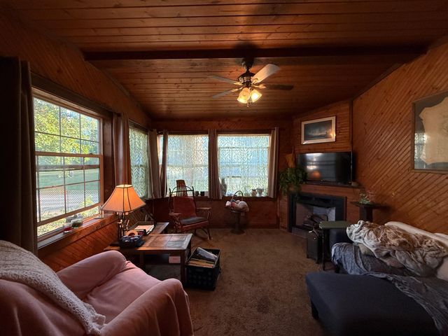 422 S 6th Street, Montevideo, MN 56265