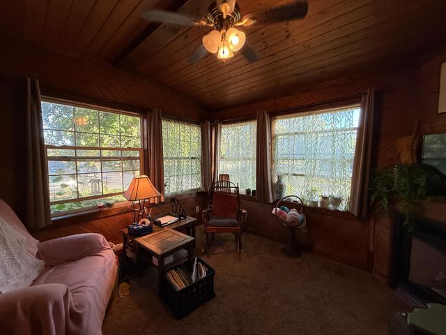 422 S 6th Street, Montevideo, MN 56265