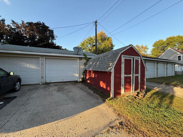 422 S 6th Street, Montevideo, MN 56265