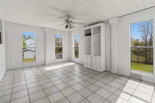 1399 Laurel Lake North Road, London, KY 40744