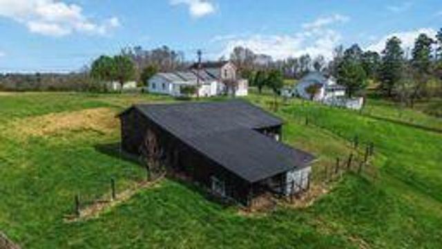 1399 Laurel Lake North Road, London, KY 40744
