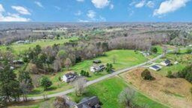 1399 Laurel Lake North Road, London, KY 40744