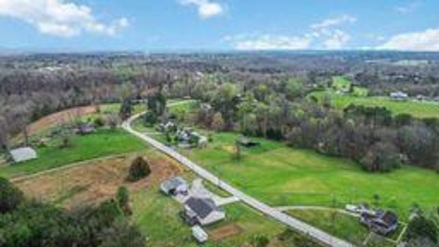 1399 Laurel Lake North Road, London, KY 40744