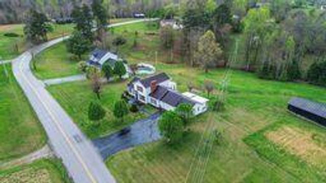1399 Laurel Lake North Road, London, KY 40744