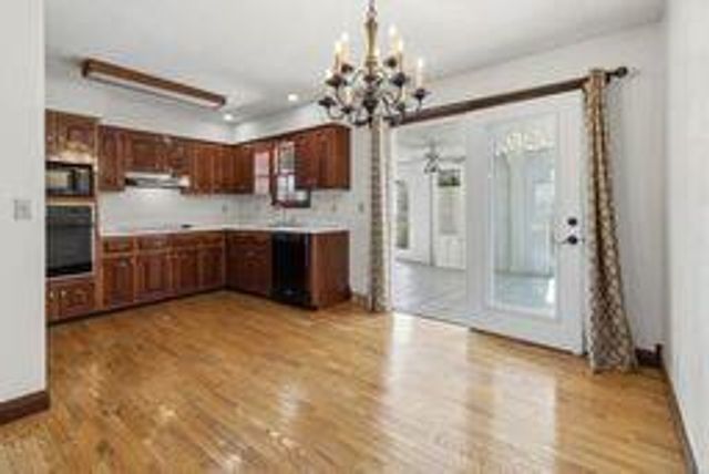 1399 Laurel Lake North Road, London, KY 40744