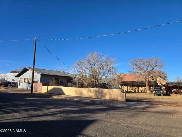 112 W Oak Street, Winslow, AZ 86047