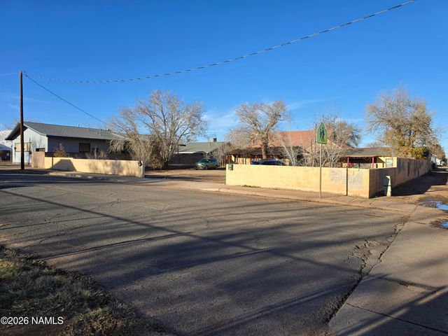 112 W Oak Street, Winslow, AZ 86047