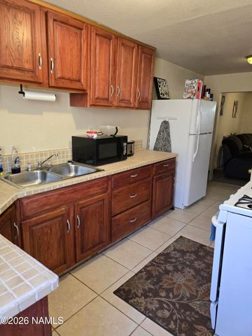 112 W Oak Street, Winslow, AZ 86047