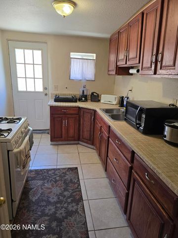 112 W Oak Street, Winslow, AZ 86047