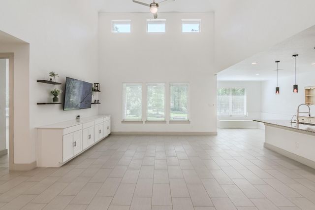 176 Leila Lane, New Waverly, TX 77358