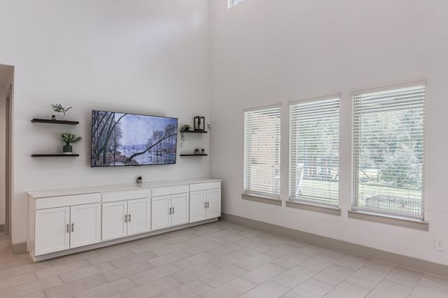 176 Leila Lane, New Waverly, TX 77358