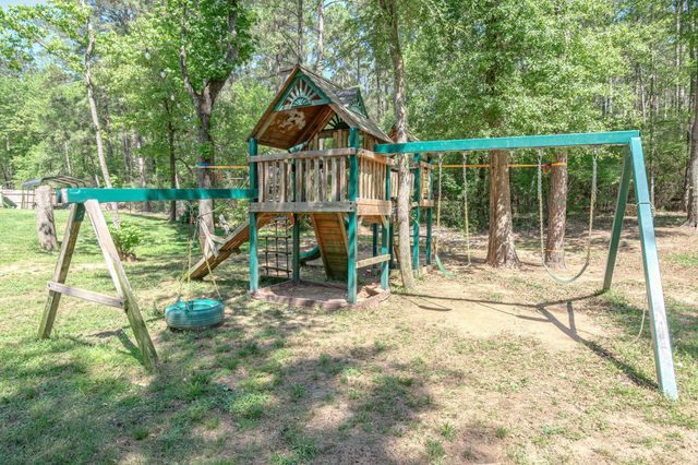176 Leila Lane, New Waverly, TX 77358