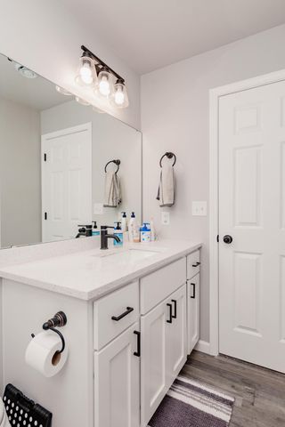 6032 80th Avenue S, Horace, ND 58047