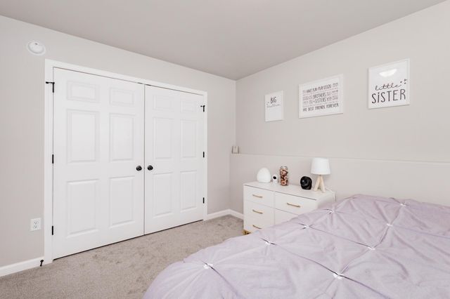 6032 80th Avenue S, Horace, ND 58047