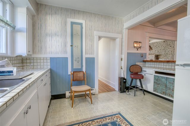 620 6th Street, Hoquiam, WA 98550